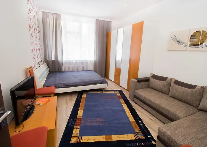 Appartement Ve Smeckach With A Big Terrace Praag