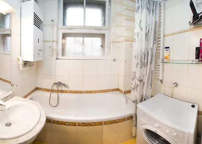 Appartement Ve Smeckach With A Big Terrace Praag